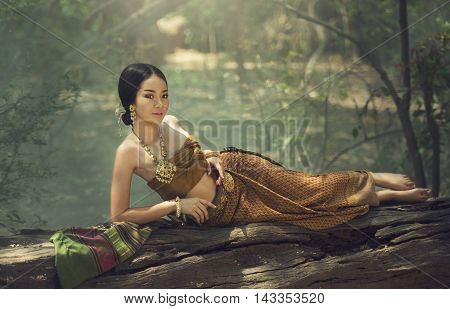 Beautiful Thai girl in Thai traditional costume