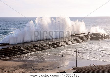 Big Wave In The Ocean