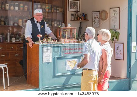 Reproduction Of A Traveling Pharmacy With Pharmacist