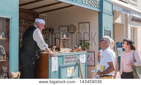 Reproduction Of A Traveling Pharmacy With Pharmacist