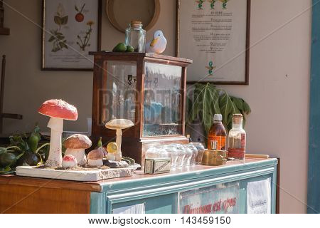Reproduction Of A Traveling Pharmacy With Pharmacist