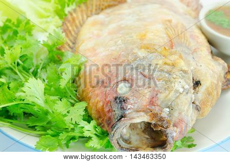 grilled fish Mixed with salt and vetgetable, thai food