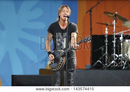 NEW YORK-AUG 12: Keith Urban performs in concert on ABC's 