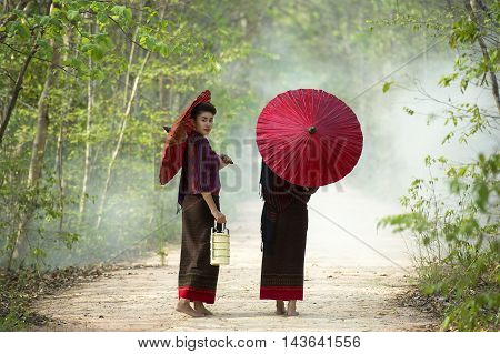 Portrait of women in thai traditional dress