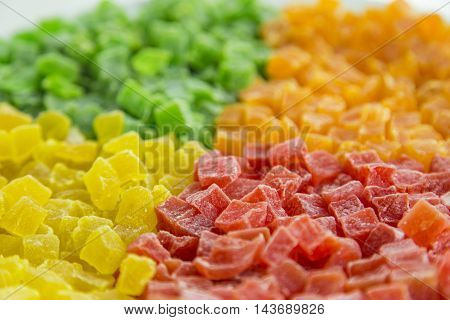 Multicolores succade 4 color in plate on table