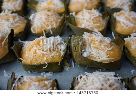 Toddy Palm Cake is the Thai favorite traditional dessert