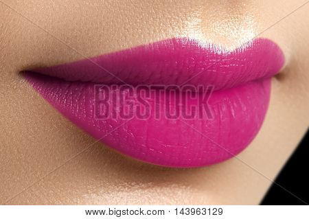 Perfect Fuchsia Lips. Sexy Girl Mouth Close Up. Beauty Young Wo