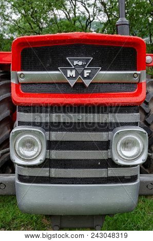 Bala Lake, Uk: May 27, 2018: Despite The Poor Weather, The Festival Of Transport Saw A Good Turn Out