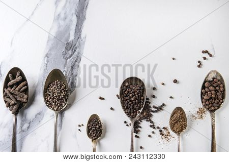 Variety Of Different Black Peppers Allspice, Pimento, Long Pepper, Monks Pepper, Peppercorns And Gro