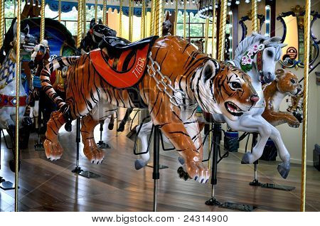 Karrusel Tiger i kæder
