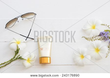 Natural Cosmetics For Skin Face Sunscreen Spf50 Sunglasses Of Lifestyle Woman Relax Summer
