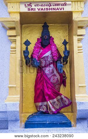 Singapore - Feb 24 : Statue In Sri Veeramakaliamman Temple In Little India, Singapore On February 24