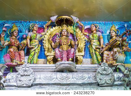 Singapore - Feb 24 : Statues In Sri Veeramakaliamman Temple In Little India, Singapore On February 2