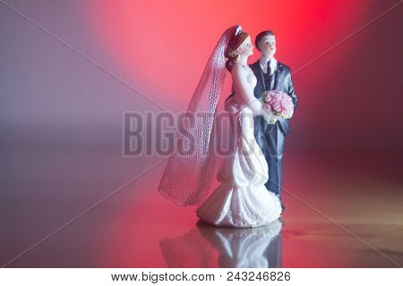Wedding Couple Marriage Dolls