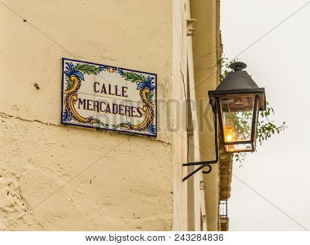 Havana, Cuba. January 2018. A View Of A Street Sign For Calle Mercaderes, In Havana Cuba