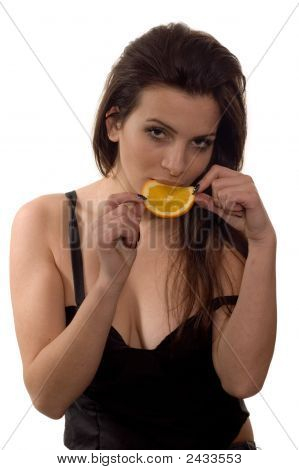 fruitly Frau