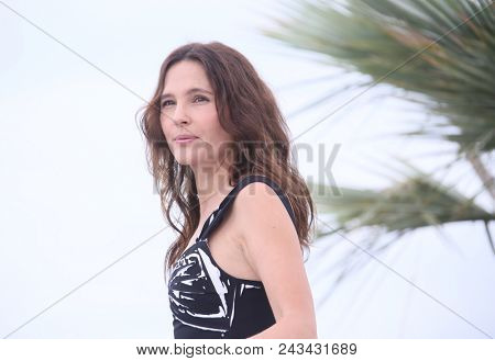 Virginie Ledoyen attends the Jury Un Certain Regard photocall during the 71st annual Cannes Film Festival at Palais des Festivals on May 9, 2018 in Cannes, France.