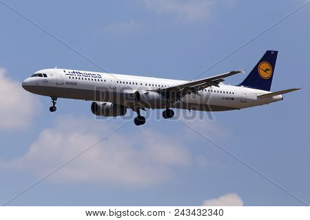 Borispol, Ukraine - May 25, 2018: D-aist Lufthansa Airbus A321-200 Aircraft On The Cloudy Sky Backgr