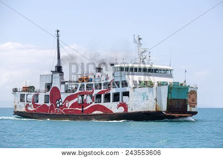 Koh Phangan, Thailand - March 19, 2018 : Raja Ferry Conveying Passengers, Cars And Goods From Donsak