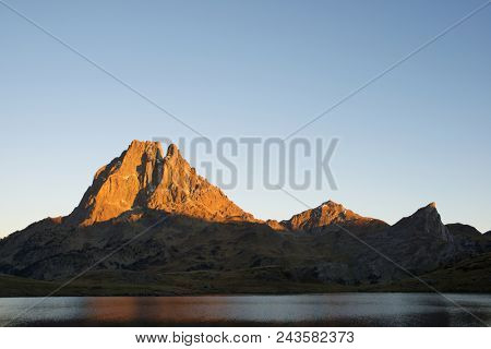 Midi Dossau, Ossau Valley, Pyrenees National Park, Pyrenees, France.
