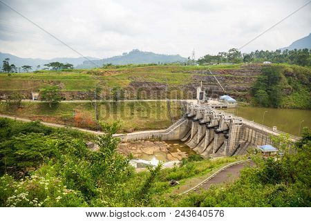 Upper Kothmale Project Dam Situated In Nuwara Eliya