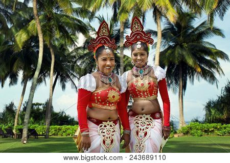 Sri Lanka, Bentota - 13 April 2018: Two Women Dancers Entertaining Visitors Of Avani Bentota Resort