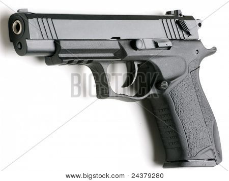 7, 62 mm pistole izolovaných na bílém pozadí