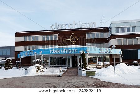 Insjon, Sweden - February 9, 2018: Te Entrance To The Clas Ohlson Shop Located At Hjultorget In Insj