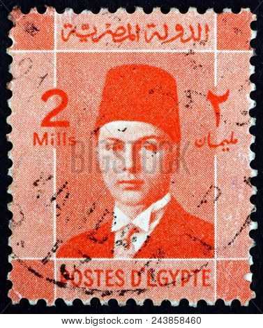 Egypt - Circa 1937: A Stamp Printed In Egypt Shows King Farouk Of Egypt, Portrait, Circa 1937