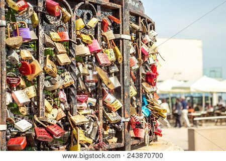 Vienna Austria May.30 2018, Love Padlocks Around Fenced Well On The Kahlenberg Hill In Vienna