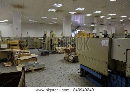 Metalcutting Workshop At The Factory