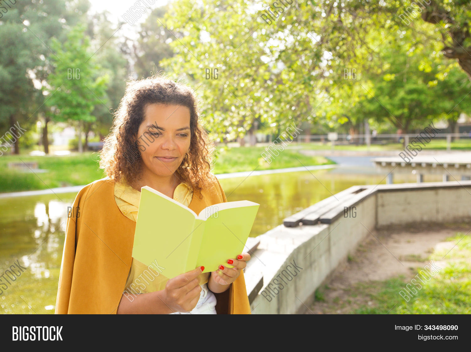 She enjoys reading. Фото с книгой идея для дома вдвоем. Девушка с библией. Чтение г. Куча книг.