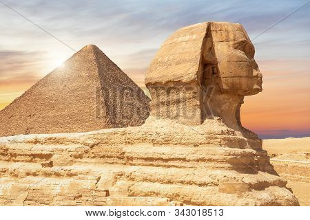 The Spinx Of Giza And The Pyramid Of Cheops, Cairo, Egypt