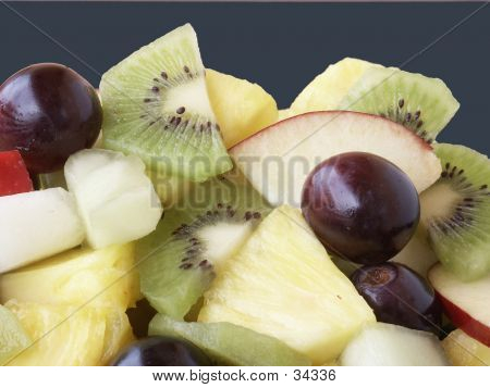 Meyve salatası tatlı