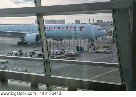 Calgary, Canada - 2 October 2021: Air Canada Commercial Plane On The Tarmac Of Calgary International