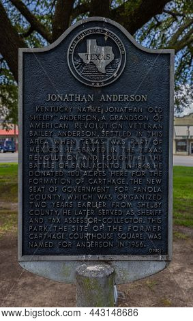 Carthage, Texas, Usa - June 28, 2021: Plaque With The History Of Jonathan Anderson Veteran Of The Te