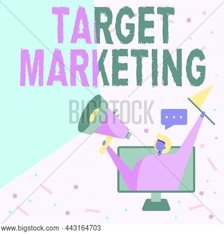 Hand Writing Sign Target Marketing. Word Written On Audience Goal Chosen Clients Customers Advertisi