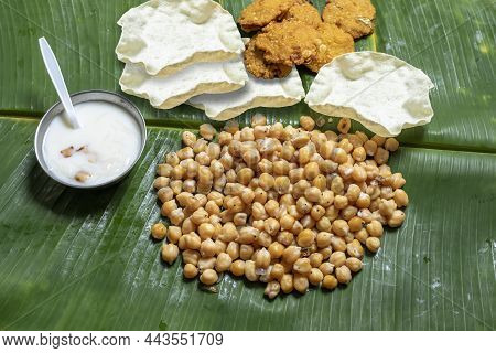 Traditional Dish Served On Banana Leaf On Indian Festival Day. It Is Served As Ganesha Chaturthi, Ay