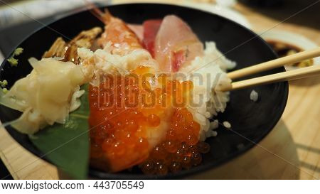 Close Up Images Of Japanese Seafood Rice Bowl Or Kaisendon Sashimi Donburi.