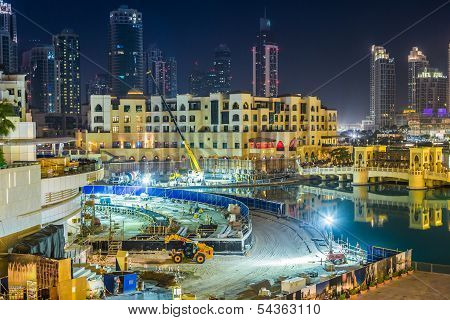 View On Burj Khalifa And Dubai Mall, Dubai, Uae, At Night