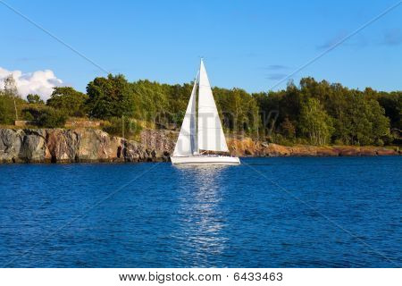 Yacht i havet