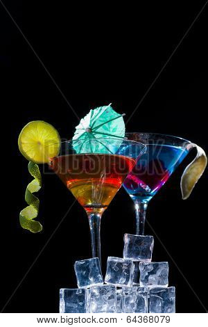Molecular mixology - Cocktail with juice sphere