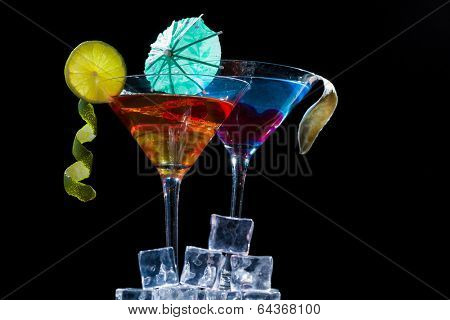 Molecular mixology - Cocktail with juice sphere