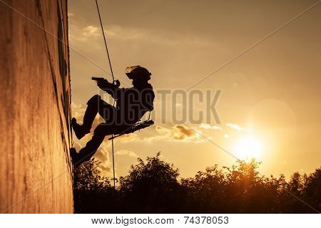 FRIES combat rappeling
