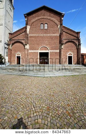 Cardano   In  The Old   Church  Closed Brick Tower Sidewalk Italy  Lombardy