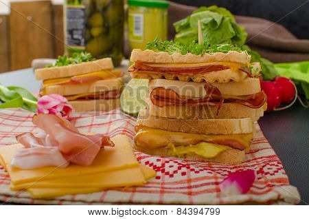 Reuben Sandwich With Cabbage, Beef And Spicy Dressing