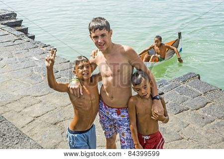 Children Play At The Charco De San Gines