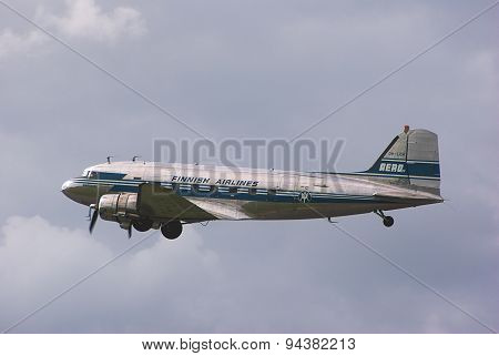 Homebound DC-3