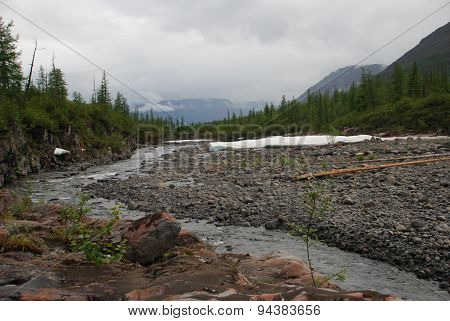 The Ice-field In The Tideway Of The Mountain River.