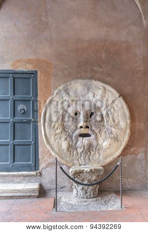La Bocca Della Verità (english: The Mouth Of Truth)